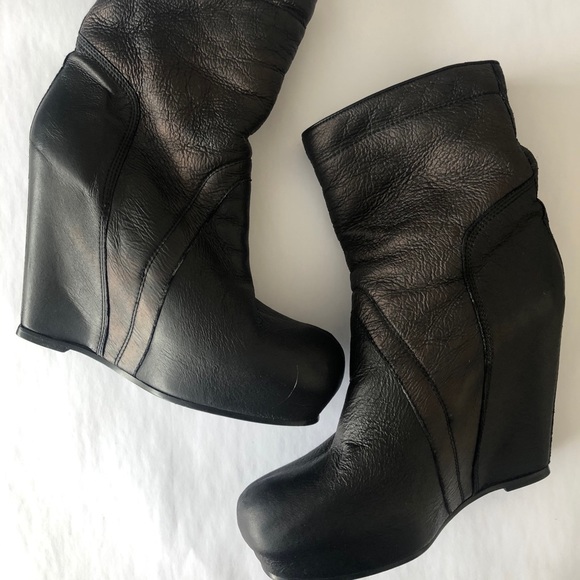 SOLD Rick Owens Black Shearling Boots - Picture 3 of 9